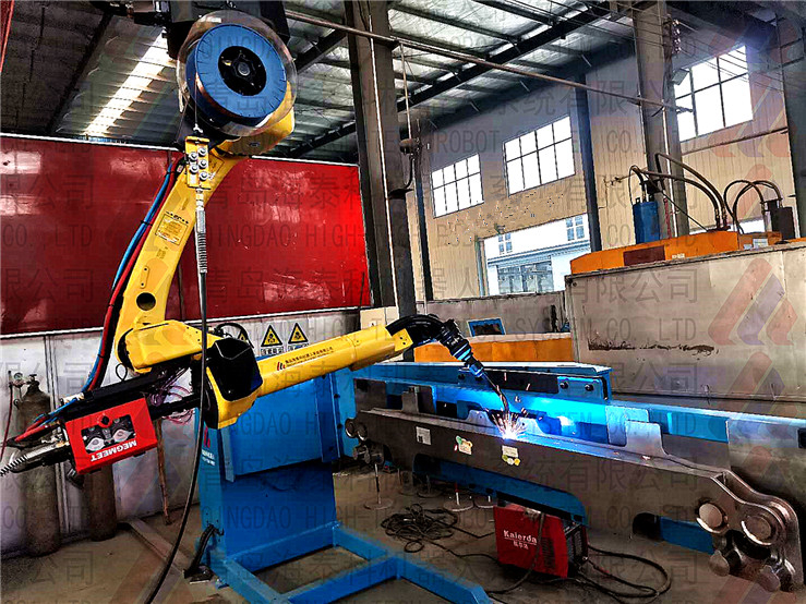 轉(zhuǎn)向架側(cè)梁、端梁、彈簧筒