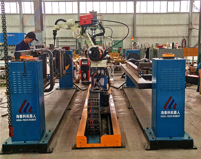 叉車內、外門架