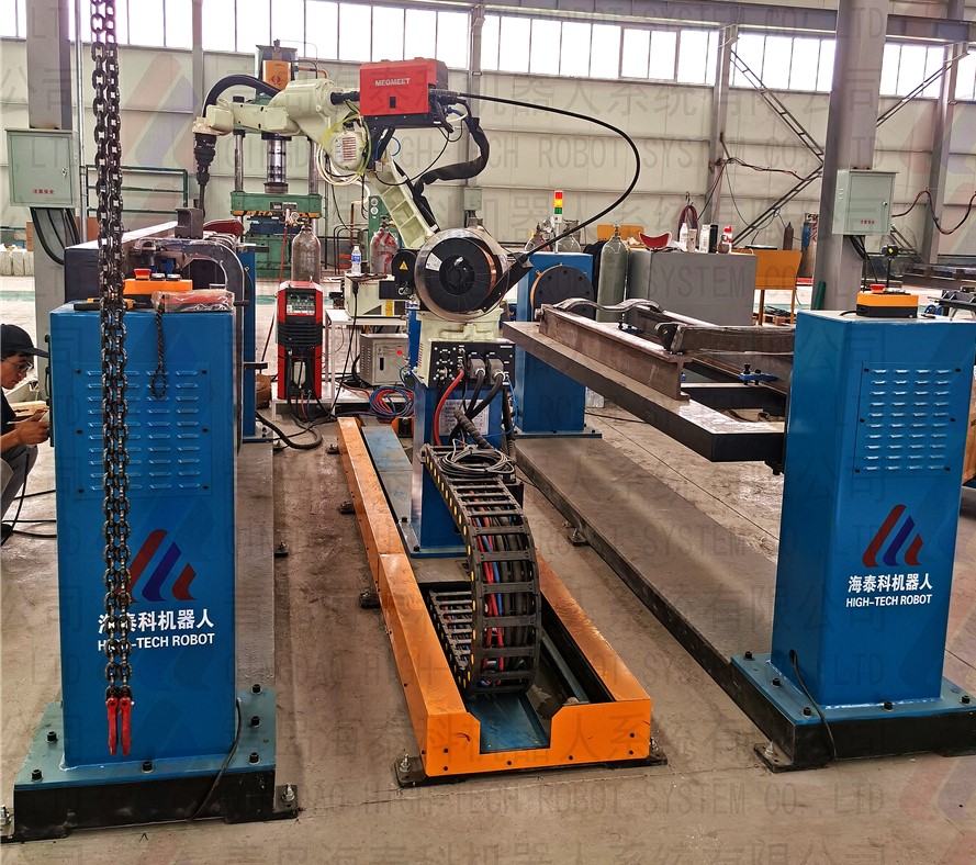 叉車內、外門架